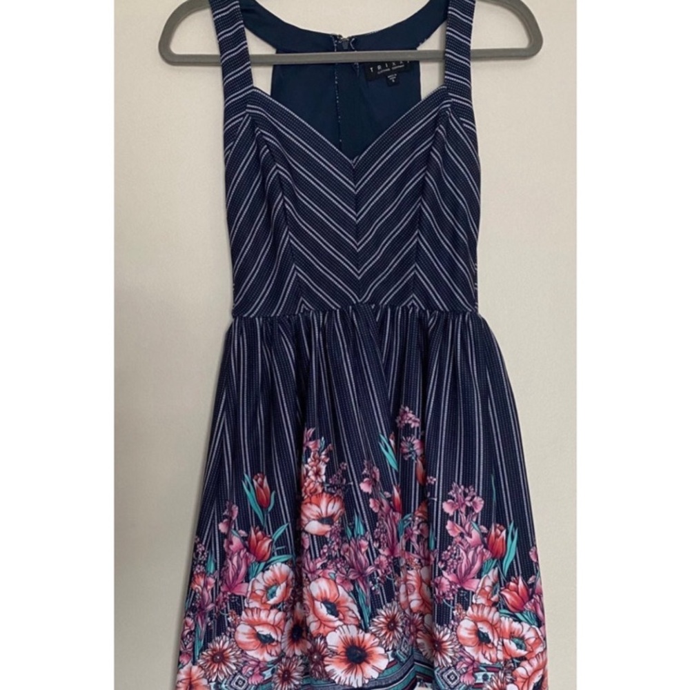 Juniors Size 5_ Navy Floral A-Line Mini Dress
